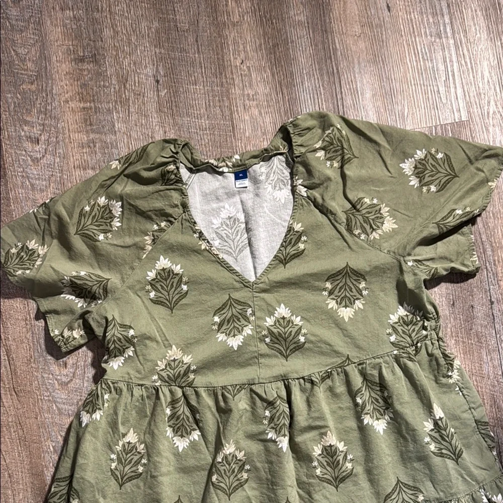Old Navy Green Floral Casual Dress - Picture 3 of 8